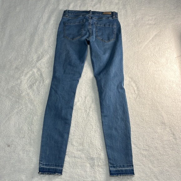 BLANKNYC stressed jeans Size 26. & no boundaries brown floral top size M 7-9 - Picture 5 of 15